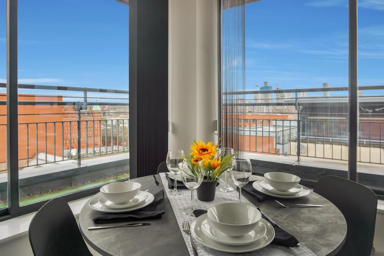 Penthouse - Amazing City Skyline Views - Free Parking - Balcony - Utilita Arena - New St Station - Bullring Shopping バーミンガム エクステリア 写真